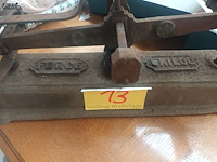 Lot 13 - antieke weegschaal - afbeelding 2 van  3