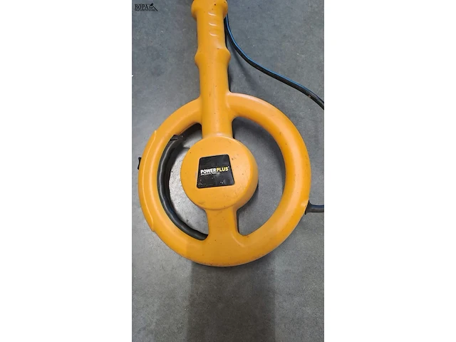 Lot 13 - electrische telescoopkettingzaag powerplus en hoogstammigens - afbeelding 3 van  3