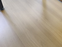 Lot 13 - gebogen bureel - afbeelding 4 van  4