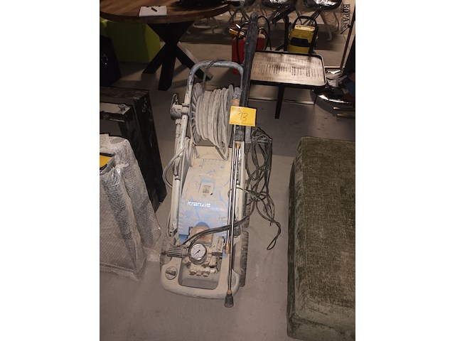 Lot 13 - hogedrukreiniger kränzle - afbeelding 1 van  5