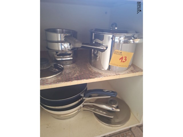 Lot 13 - keukengerei. inhoud keukenkasten - afbeelding 7 van  28