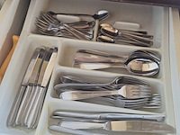 Lot 13 - keukengerei. inhoud keukenkasten - afbeelding 9 van  28