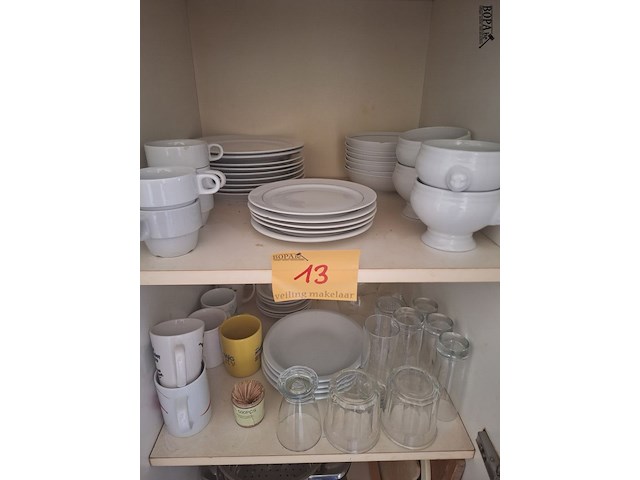 Lot 13 - keukengerei. inhoud keukenkasten - afbeelding 15 van  28
