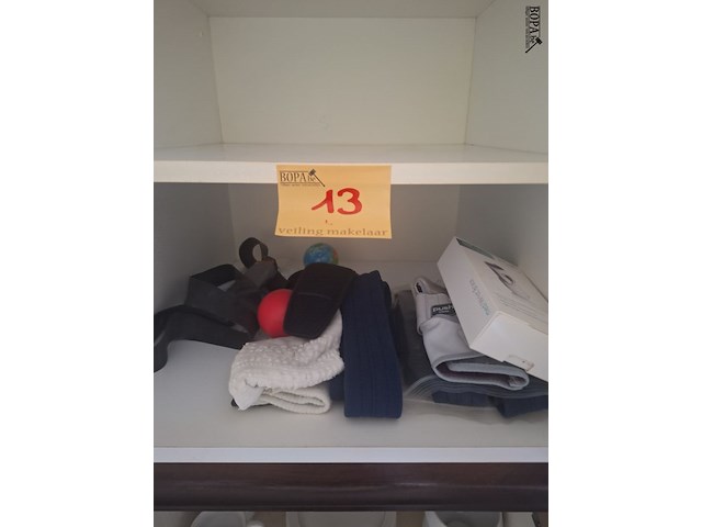 Lot 13 - keukengerei. inhoud keukenkasten - afbeelding 17 van  28
