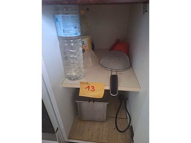 Lot 13 - keukengerei. inhoud keukenkasten - afbeelding 24 van  28