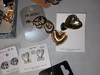 Lot 13 - lot oorbellen - afbeelding 3 van  5