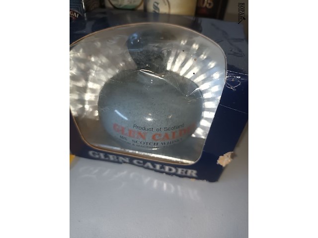 Lot 13 - miniatuur verpakkingen + 4 flesjes - afbeelding 4 van  5