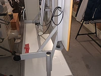 Lot 13 - mobiel whiteboard met projectorstatief - afbeelding 4 van  7