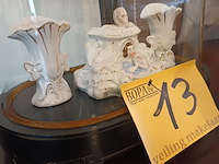 Lot 13 - ovalen globe me kruisbeeld - afbeelding 4 van  4