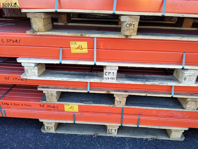 Lot 13 - palletstelling met 9 staanders - afbeelding 3 van  3