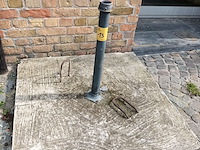 Lot 13 - parasols en parasolvoeten - afbeelding 2 van  9