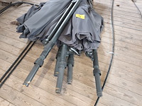 Lot 13 - parasols en parasolvoeten - afbeelding 4 van  9
