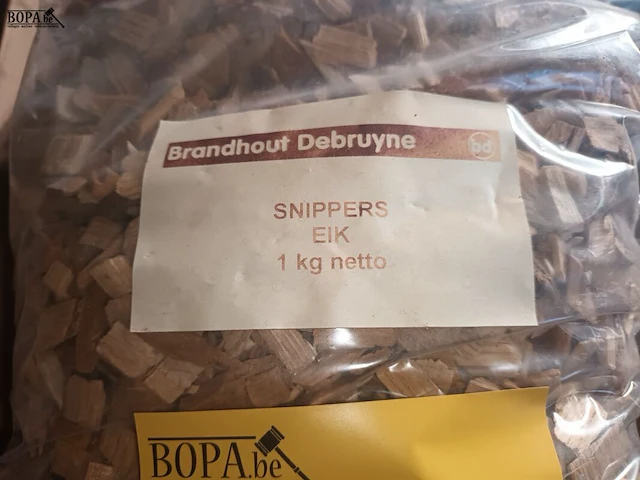 Lot 13 - rookhout snippers eik 1 kg. 12 stuks - afbeelding 2 van  3