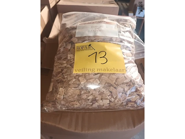 Lot 13 - rookhout snippers eik 1 kg. 12 stuks - afbeelding 3 van  3