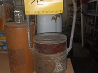 Lot 13 - schaal, lamp en dekselpot - afbeelding 3 van  4