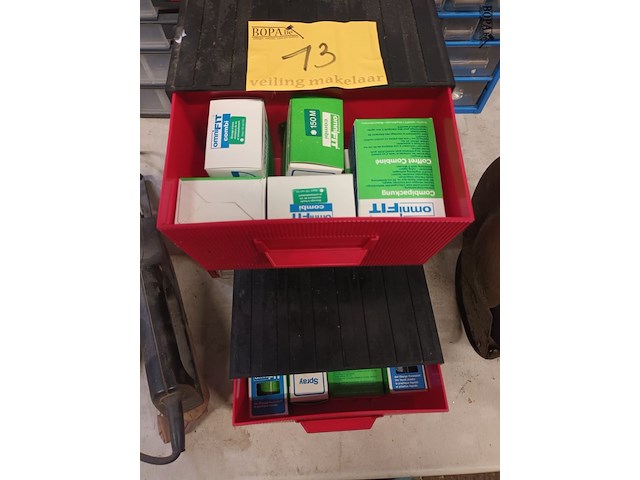 Lot 13 - sorteertoren en bakjes - afbeelding 3 van  4