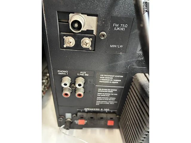 Lot 13 - stereo grundig - afbeelding 2 van  3