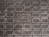 Lot 13 - trapladder altrex - afbeelding 3 van  3