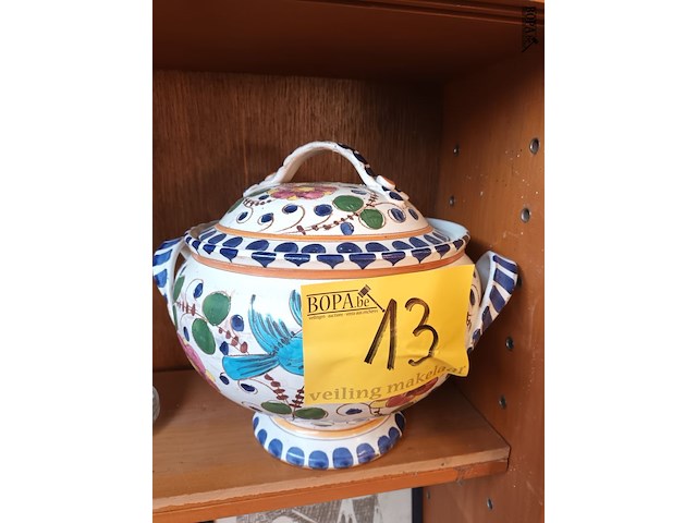 Lot 13 - vintage italiaanse deksel pot - afbeelding 1 van  4
