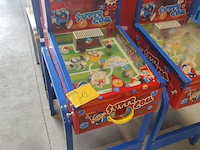 Lot 13 - voetbal flipperkast