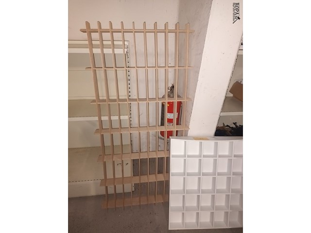 Lot 13 - wandrekje. 2 stuks - afbeelding 2 van  3