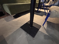 Lot 13 vierkante bistrotafels incl 26 stoelen - afbeelding 6 van  11