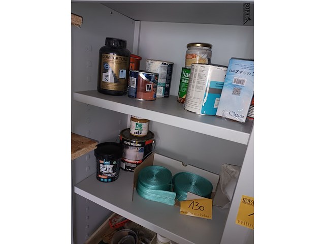 Lot 130 - diversen. inhoud kast - afbeelding 2 van  4