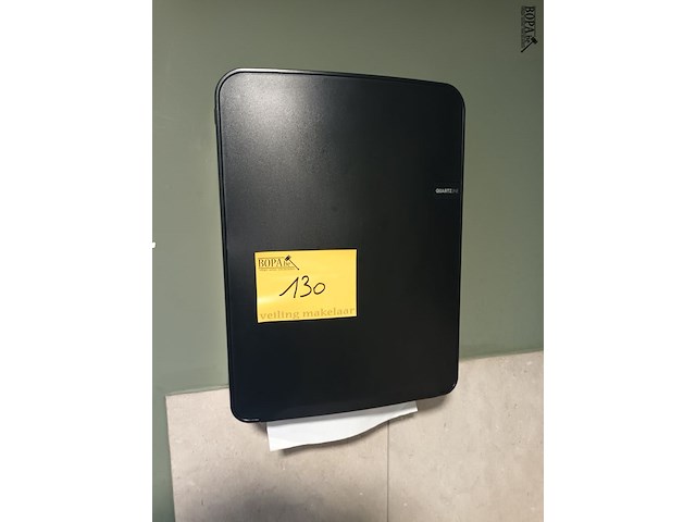 Lot 130 - handdoekpapier dispenser. 2 stuks - afbeelding 1 van  3