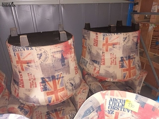 Lot 130 - kuipstoelen union jack. 9 stuks - afbeelding 2 van  5