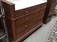 Lot 130 - ladekast met marmer en spiegel - afbeelding 2 van  6