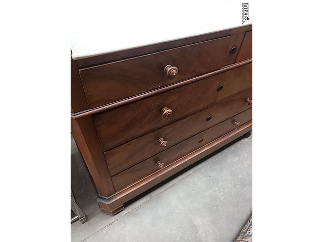 Lot 130 - ladekast met marmer en spiegel - afbeelding 3 van  6