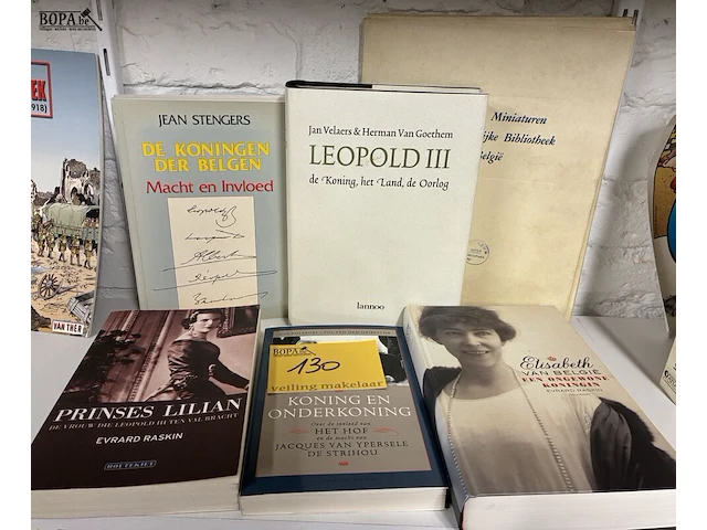 Lot 130 - lot koninklijke boeken - 6 stuks - afbeelding 1 van  3