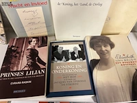 Lot 130 - lot koninklijke boeken - 6 stuks - afbeelding 2 van  3