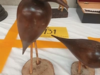 Lot 130 - vintage vogels in hout. 3 stuks - afbeelding 2 van  3