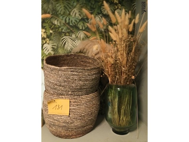 Lot 131 - decoratie en vuilnisbakje. 9 stuks - afbeelding 4 van  5