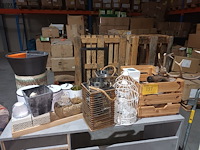 Lot 131 - diverse decoratie. 25 stuks - afbeelding 1 van  5