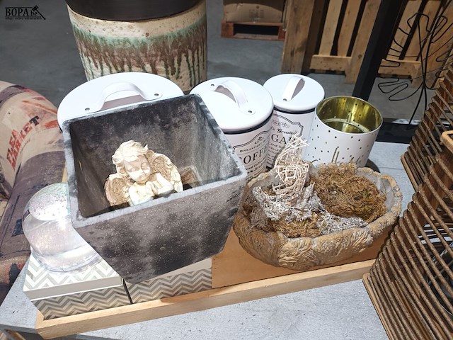 Lot 131 - diverse decoratie. 25 stuks - afbeelding 4 van  5