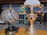 Lot 131 - duo vintage nachtlampjes - afbeelding 1 van  3