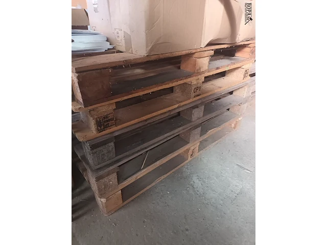Lot 131 - houten palletten. 20 stuks - afbeelding 3 van  3