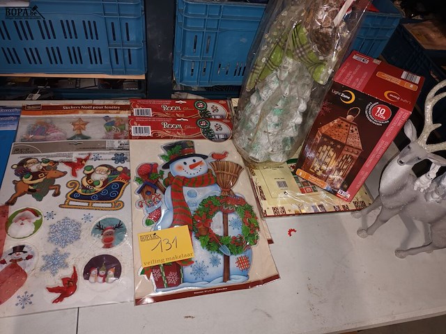 Lot 131 - kerstdecoratie. 11 stuks - afbeelding 1 van  4