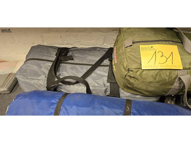 Lot 131 - lot diverse tenten, slaapzakken? 5 tassen - afbeelding 5 van  5