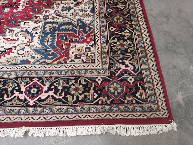 Lot 132 - handgeknoopt perzisch tapijt - afbeelding 6 van  6