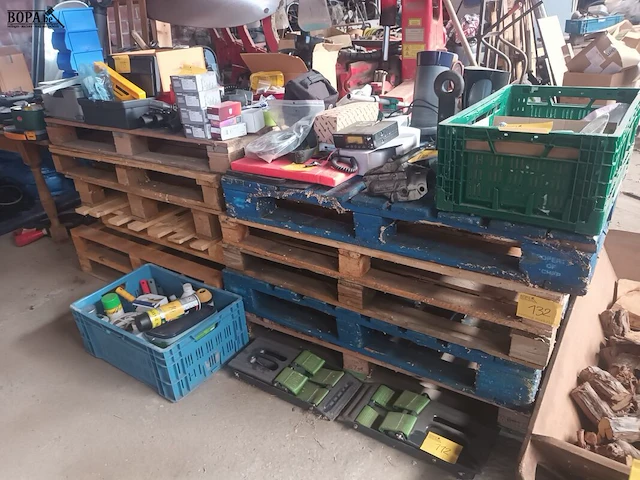Lot 132 - houten palletten. 11 stuks - afbeelding 2 van  4