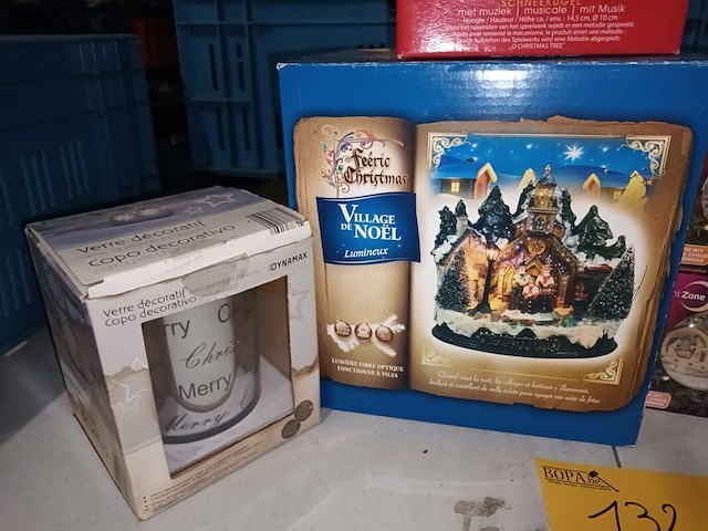 Lot 132 - kerstdecoratie. 8 stuks - afbeelding 2 van  5