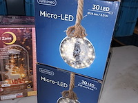 Lot 132 - kerstdecoratie. 8 stuks - afbeelding 5 van  5