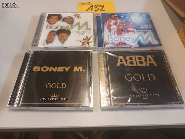 Lot 132 - muziek cd’s. 4 stuks - afbeelding 2 van  2