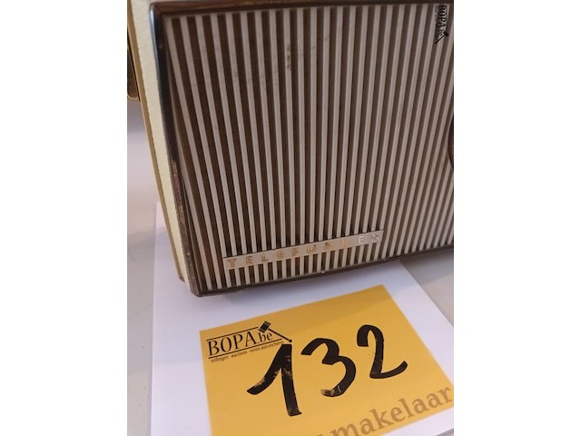 Lot 132 - radio telefunken - afbeelding 3 van  5