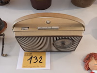 Lot 132 - radio telefunken - afbeelding 5 van  5