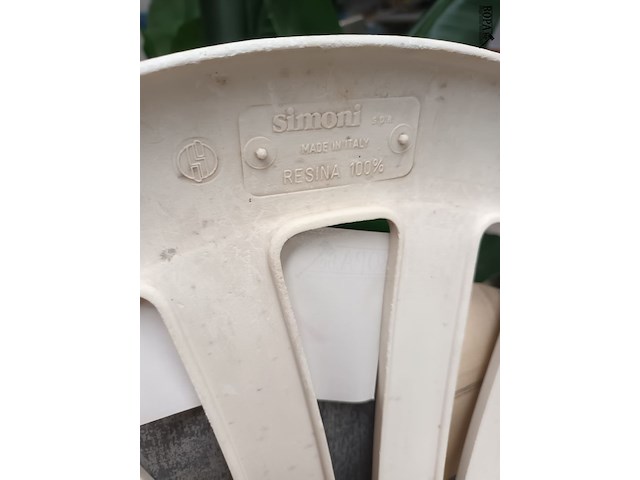Lot 132 - simoni tuinstoelen - 4 stuks - afbeelding 5 van  5
