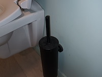 Lot 132 - toilet accessoires. 8 stuks - afbeelding 2 van  6